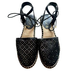 Unisa Cayta Black Floral Cutout Ankle Strap
Tie Low Espadrille Flats Size 7